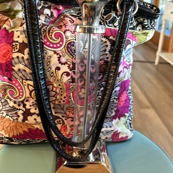 Vera Bradley Medley Tote Patchwork Limit Edition 2010 Shoulder Bag& pouch 2 pcs - Picture 8 of 17